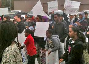 Members of SEIU Local 6 rally for union democracy